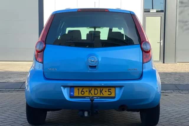 Opel Agila (2009) thumbnail 5