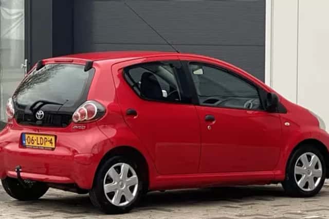 Toyota Aygo (2010) thumbnail 5