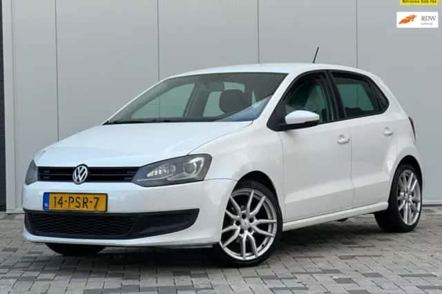 Volkswagen Polo (2011) thumbnail 1