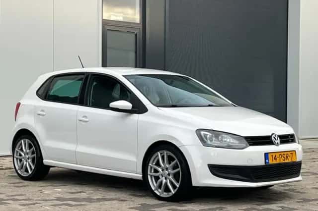 Volkswagen Polo (2011) thumbnail 3