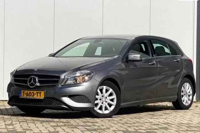 Mercedes-Benz A-Klasse (2013) thumbnail 1
