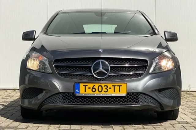 Mercedes-Benz A-Klasse (2013) thumbnail 2
