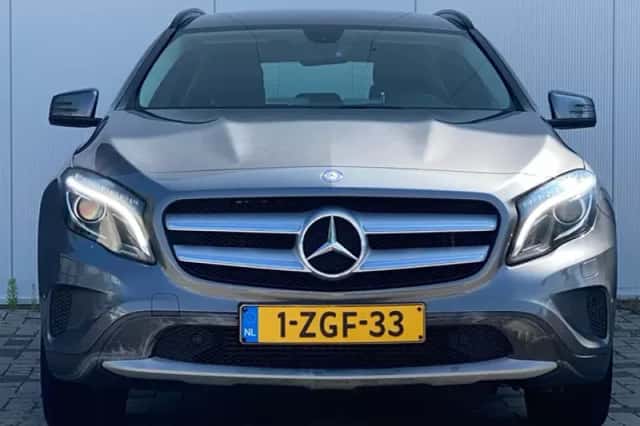 Mercedes-Benz GLA-Klasse (2014) thumbnail 2