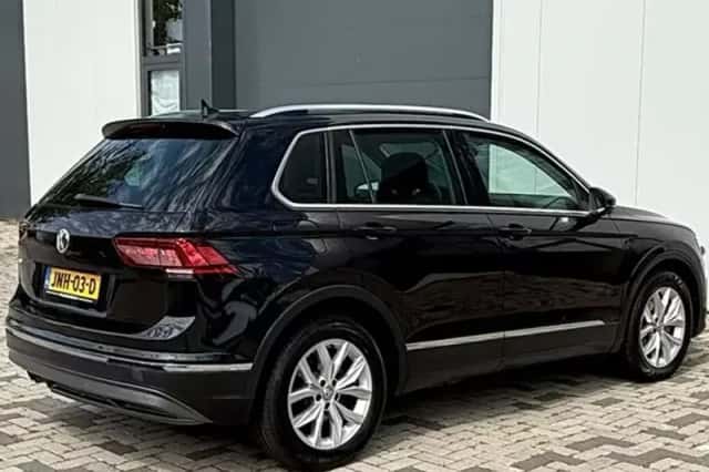 Volkswagen Tiguan (2020) thumbnail 4