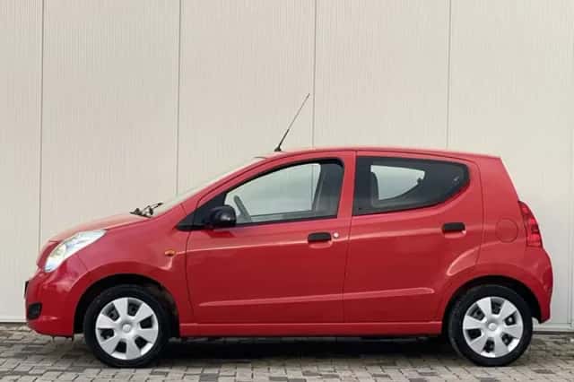 Suzuki Alto (2011) thumbnail 5