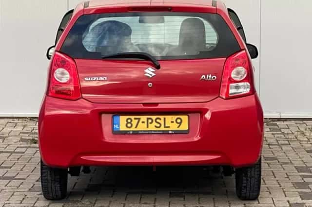 Suzuki Alto (2011) thumbnail 6