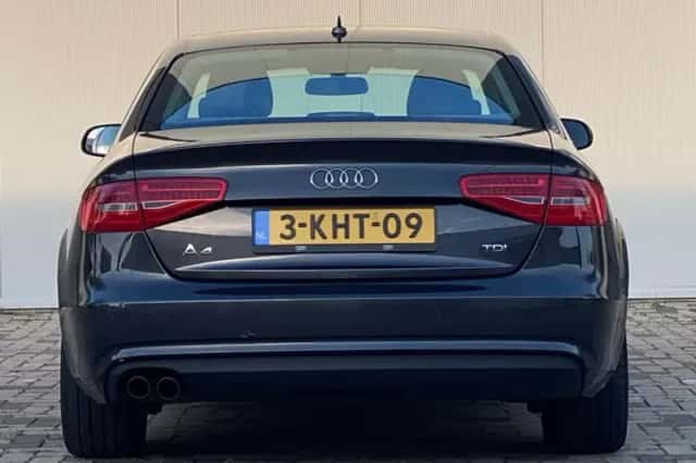 Audi A4 (2013) thumbnail 5