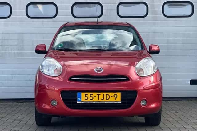 Nissan Micra (2012) thumbnail 2
