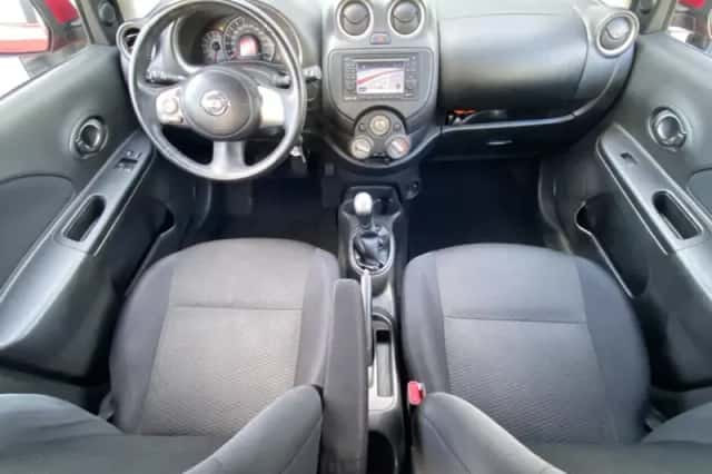 Nissan Micra (2012) thumbnail 3