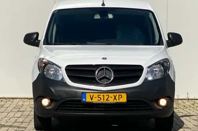 Mercedes-Benz Citan (2019) thumbnail 2