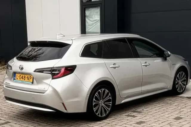 Toyota Corolla (2021) thumbnail 4