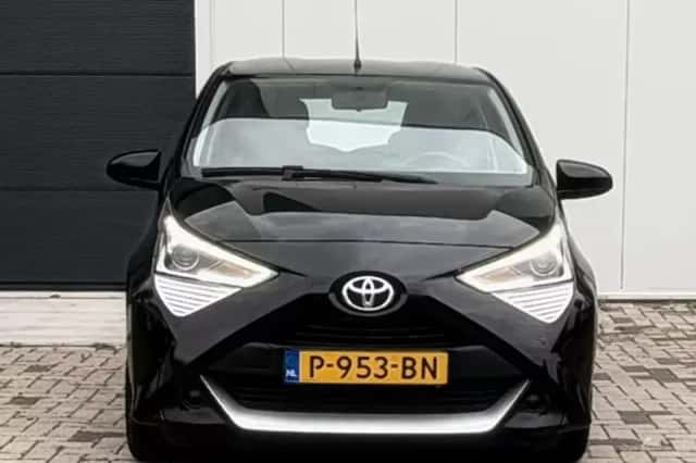 Toyota Aygo (2022) thumbnail 2
