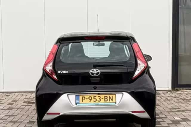 Toyota Aygo (2022) thumbnail 5