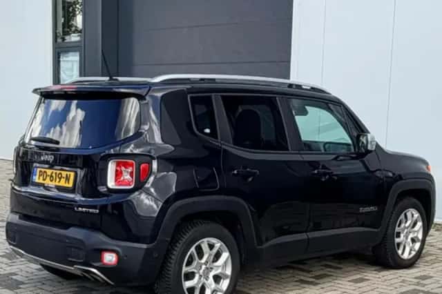 Jeep Renegade (2017) thumbnail 6