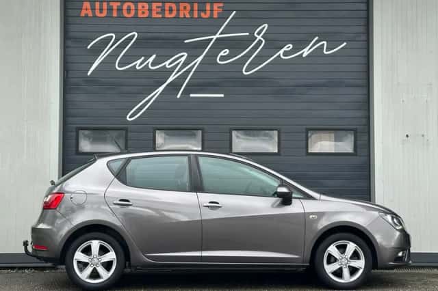 SEAT Ibiza (2016) thumbnail 3