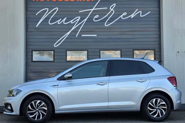 Volkswagen Polo (2021) thumbnail 2