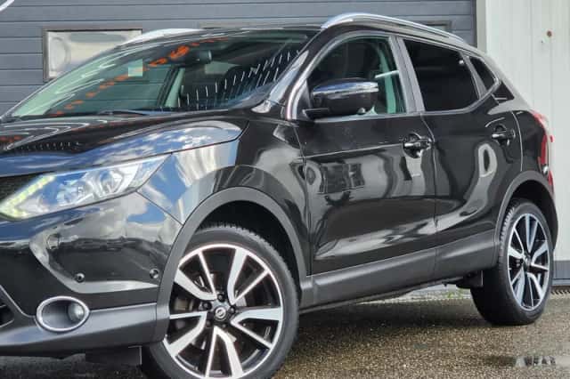Nissan Qashqai (2015) thumbnail 5