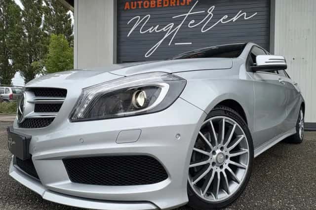 Mercedes-Benz A-Klasse (2013) thumbnail 2