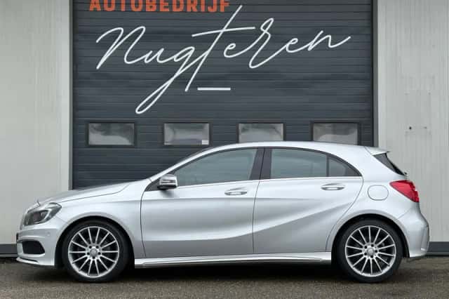 Mercedes-Benz A-Klasse (2013) thumbnail 3