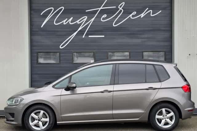 Volkswagen Golf Sportsvan (2014) thumbnail 2