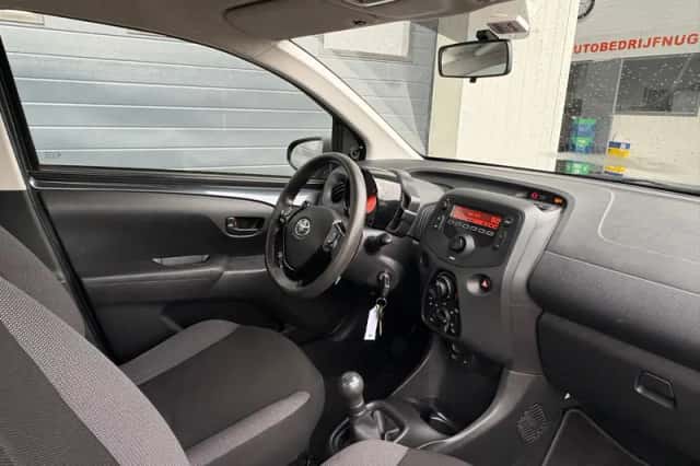 Toyota Aygo (2019) thumbnail 5