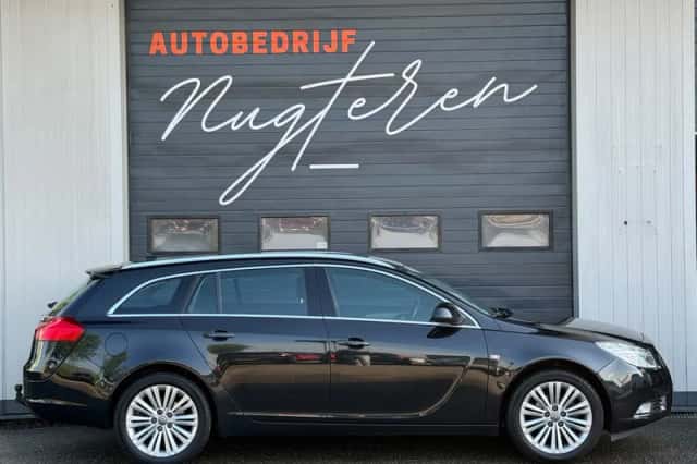 Opel Insignia (2013) thumbnail 3