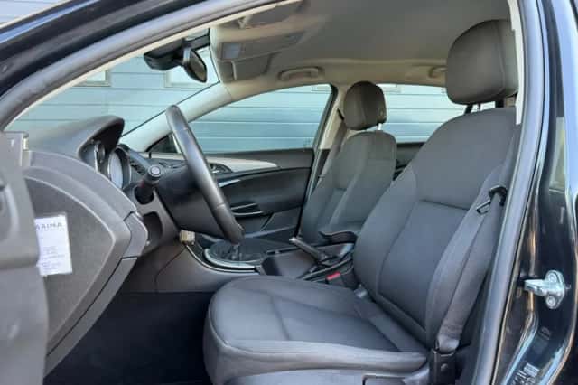 Opel Insignia (2013) thumbnail 6