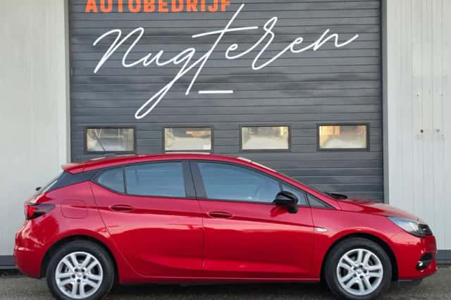 Opel Astra (2021) thumbnail 3