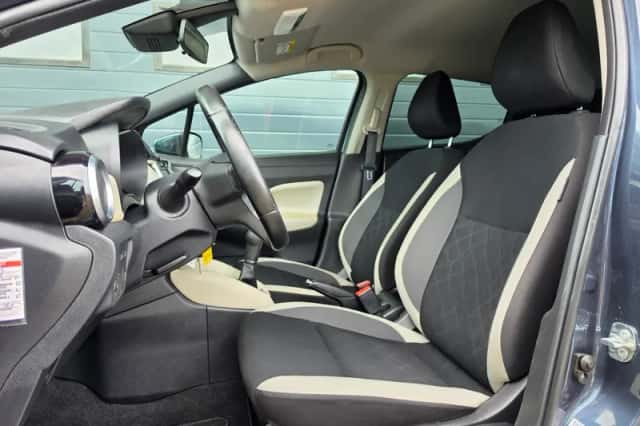 Nissan Micra (2018) thumbnail 5