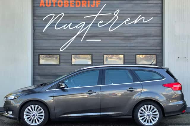Ford Focus (2016) thumbnail 2