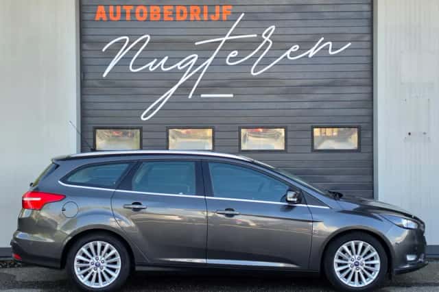 Ford Focus (2016) thumbnail 3
