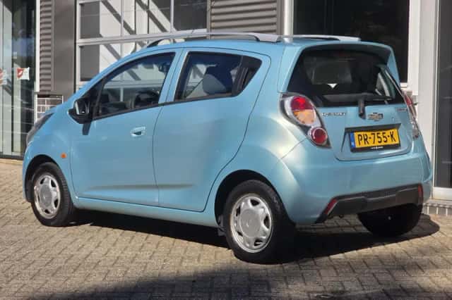 Chevrolet Spark (2010) thumbnail 4