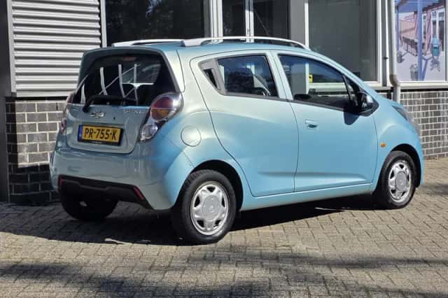 Chevrolet Spark (2010) thumbnail 5