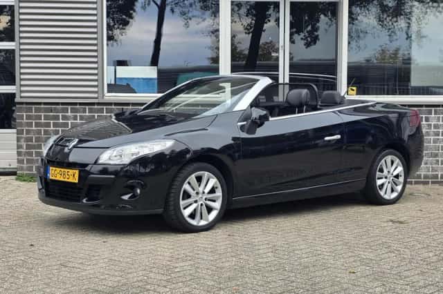 Renault Mégane (2011) thumbnail 2
