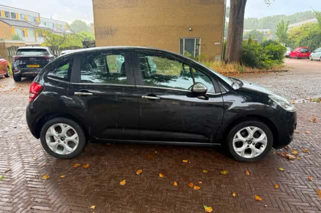 Citroën C3 (2012) thumbnail 2