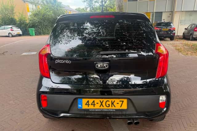 Kia Picanto (2012) thumbnail 4