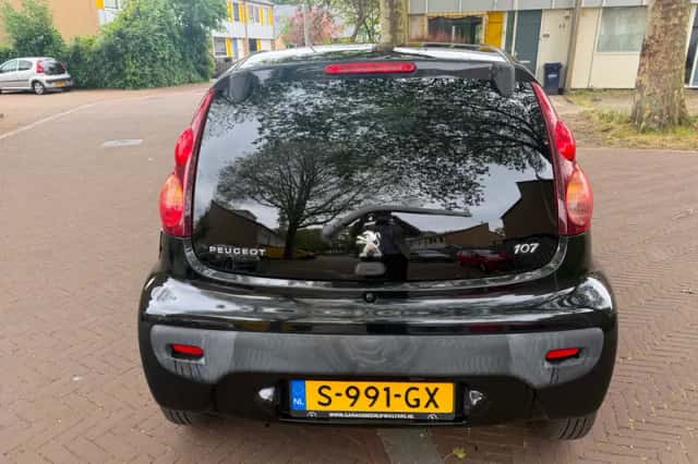 Peugeot 107 (2012) thumbnail 4