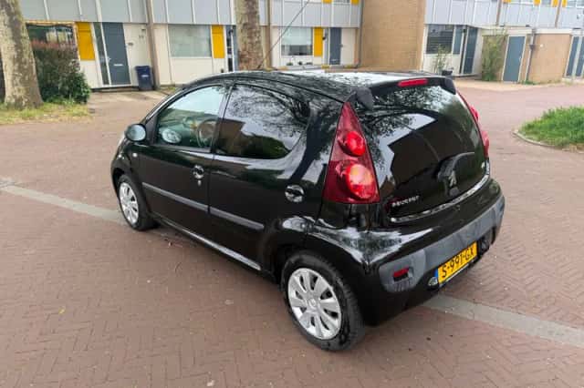 Peugeot 107 (2012) thumbnail 5