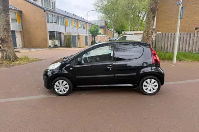 Peugeot 107 (2012) thumbnail 6