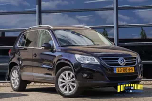 Volkswagen Tiguan (2011) thumbnail 1