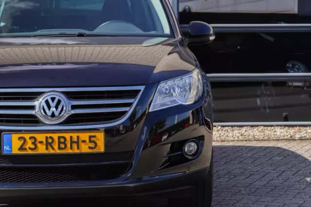 Volkswagen Tiguan (2011) thumbnail 4