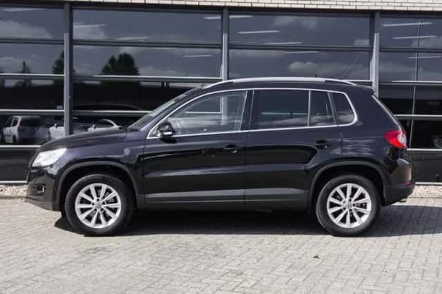 Volkswagen Tiguan (2011) thumbnail 6