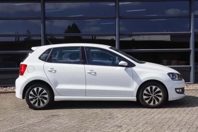 Volkswagen Polo (2017) thumbnail 4