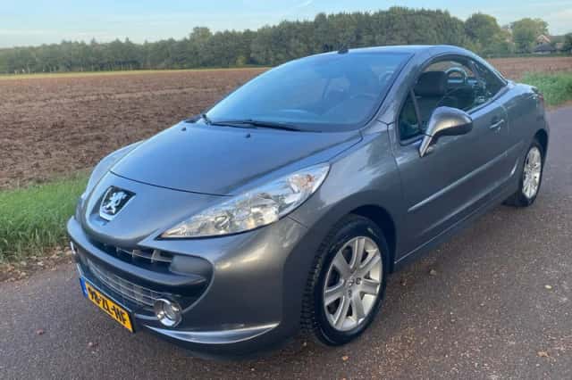 Peugeot 207 (2008) thumbnail 3