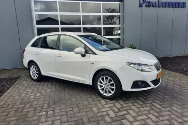 SEAT Ibiza (2012) thumbnail 2