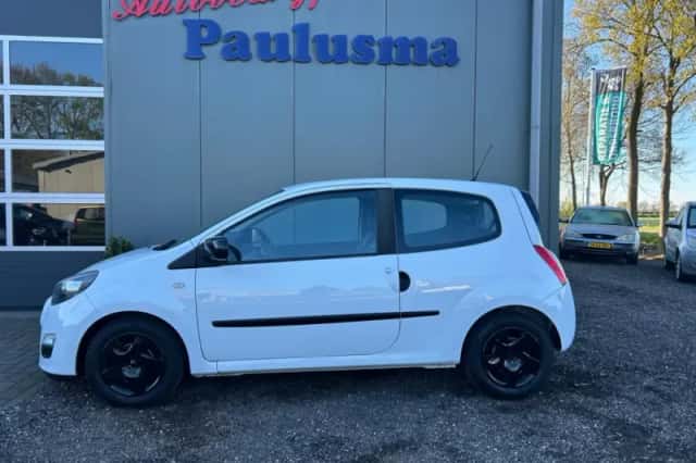 Renault Twingo (2014) thumbnail 2