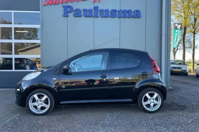 Peugeot 107 (2012) thumbnail 2