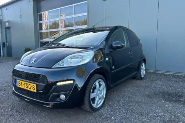 Peugeot 107 (2012) thumbnail 6