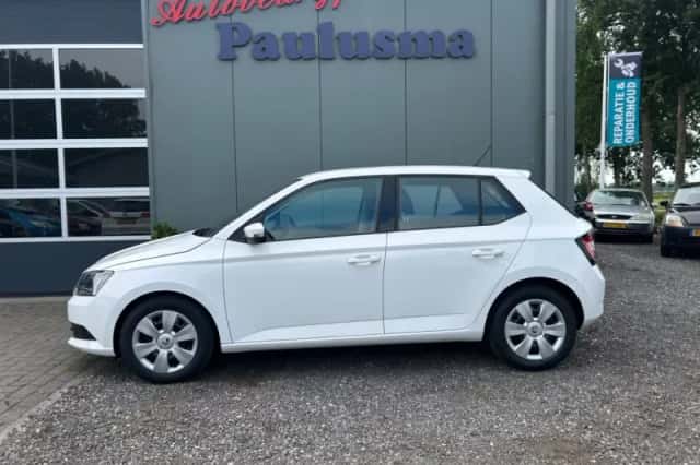 Škoda Fabia (2016) thumbnail 2