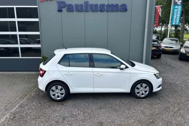 Škoda Fabia (2016) thumbnail 5